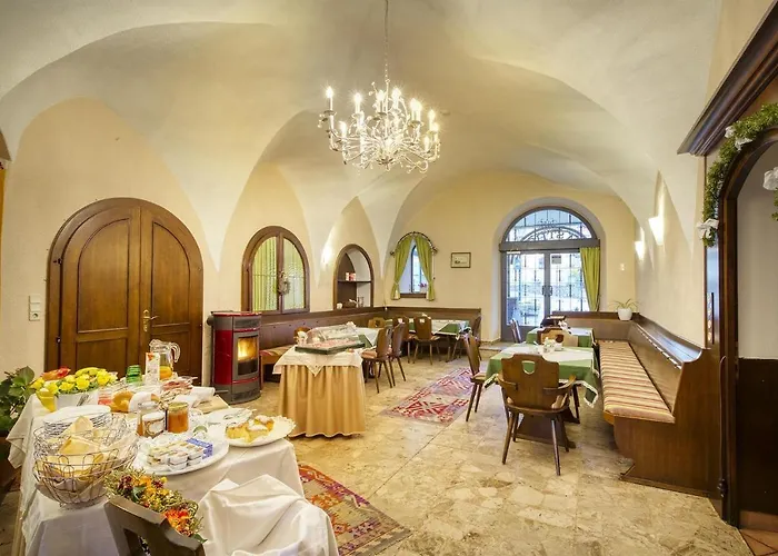 Garni Weisser Wolf - Bed & Breakfast Friesach (Carinthia)